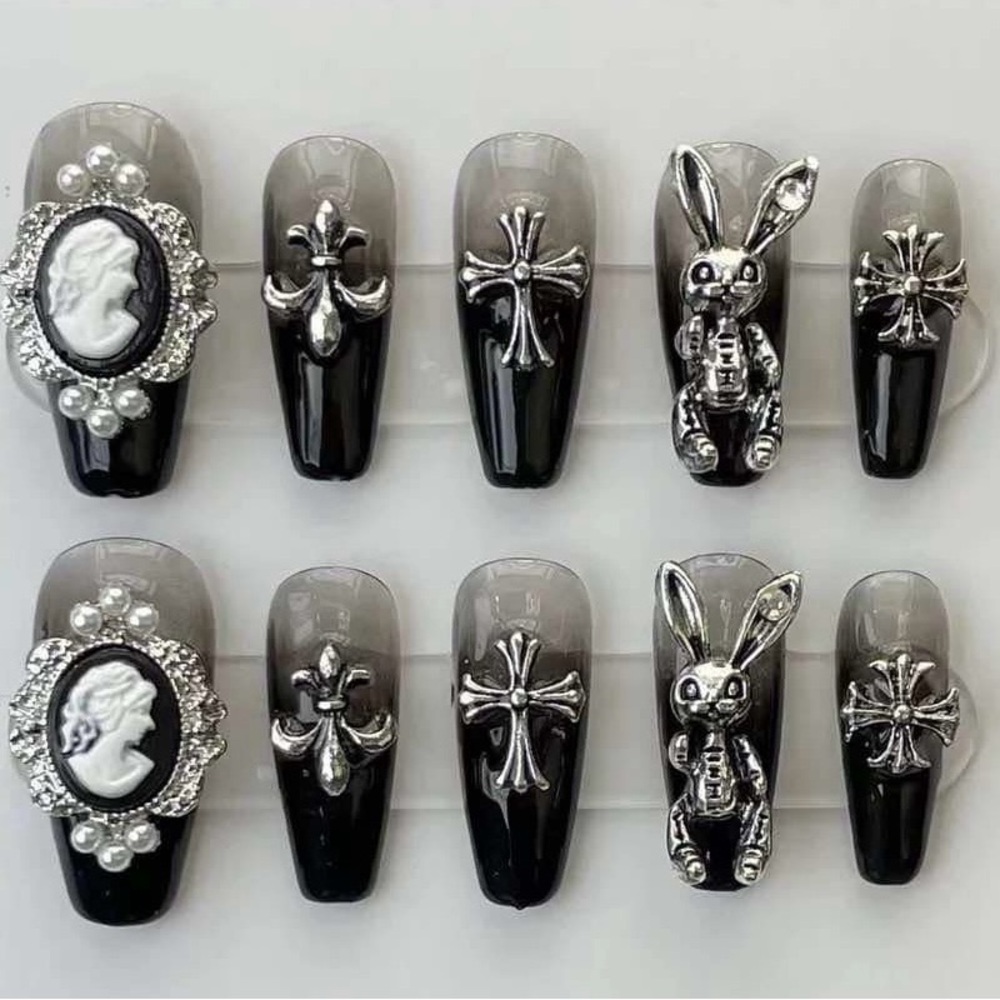 Press-on Nails Set ✨
